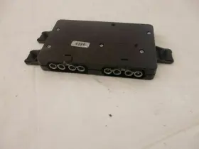4D0-035-530 AUDI Antenna Amplifier #2