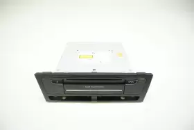 8R1035746E AUDI Dash Media Audio Player Q5