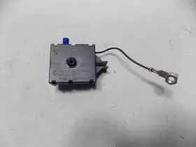 6912824 BMW Radio Antenna Amplifier Convertible E46 M3 323