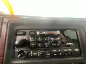 638-01330 CADILLAC Audio Radio Bose Escalade