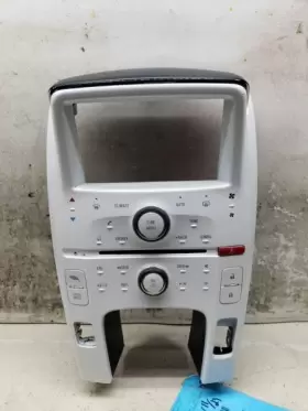 22901765 CHEVROLET Audio Radio Control Panel Volt #2