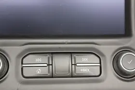 84746877 CHEVROLET Dash Radio 2500HD Silverado #3