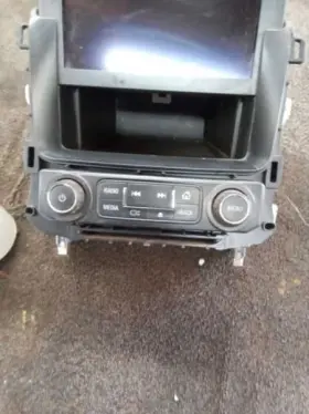 84096261 CHEVROLET TRUCK Audio Radio Control Panel Screen #3