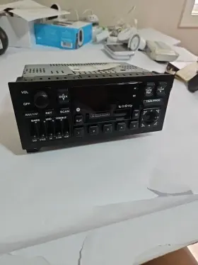 04704309 CHRYSLER CORPORATION Infinity Am Fm Stereo Radio #2