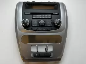 03447 FORD Radio Control Panel Fusion