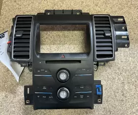 07530 FORD Am Fm Radio Control Panel Bezel Climate Taurus