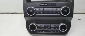 13157 FORD Radio Control Panel Explorer #2
