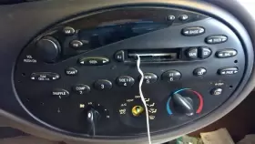 638-01093 FORD Audio Radio Am Fm Cassette Cd Control Sable