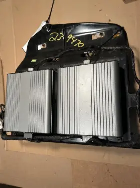 4R3T-18T806-AG FORD Audio Radio Amplifier Mustang