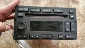 638-03350 FORD Audio Radio Receiver Am Fm Crown Victoria
