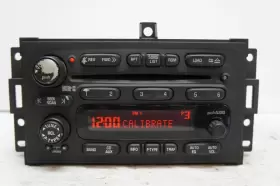 21004246 GM Am Fm Receiver Pontiac Prix #2
