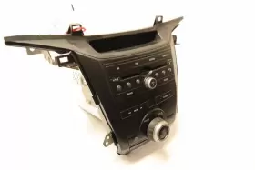 39106TK8A03 HONDA Radio Control Unit Odyssey #2