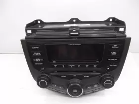 58320 HONDA Sdn Radio Receiver Cd Player Climate Control