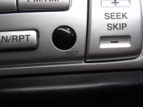 58845 HONDA Radio Receiver Disc Cd Player Bezel Climate Civic #3