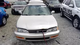 638-57556 HONDA Audio Radio Am Fm Cd Civic