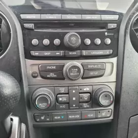 638-59270 HONDA Audio Radio Control Panel Am Fm Cd Speaker