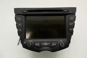 72431 HYUNDAI Cd Player Display Screen Radio Receiver Bezel