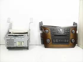 51750 INFINITI Radio Temperature Panel Bose Cd Navigation
