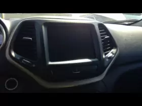638-07550 JEEP Audio Radio Receiver Display Screen Cherokee