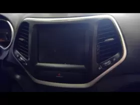 638-08945 JEEP Audio Radio Display Receiver 1500 Dodge
