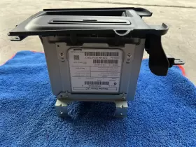 P05091245AE JEEP Audio Radio Cd Player Cherokee