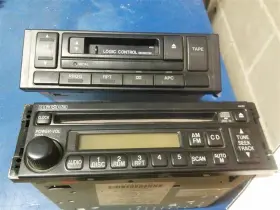 638-57293 MAZDA Audio Radio Am Fm Cd Protege