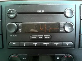 Monterey MERCURY Audio Radio Am Fm Cd Disc Dash Freestar