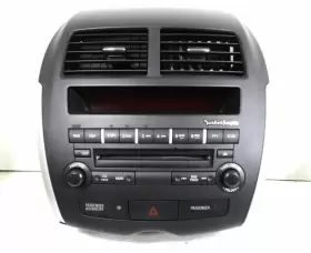 13853 MITSUBISHI Sport Audio Radio Receiver Control Panel #2