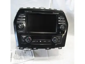 Nissan -15621 2023 Maxima Am Fm Radio With Navigation Display Ac Controls Oem