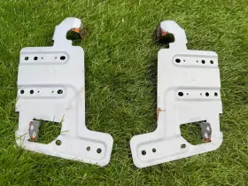 28038-1EK0A NISSAN Radio Bracket Set 370Z
