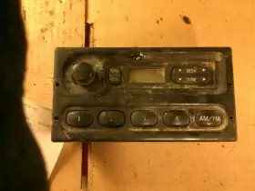 638-01008 POE BOYS Audio Radio Receiver Am Fm Crown Victoria