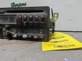 638-01656 PONTIAC Audio Radio Vibe #2