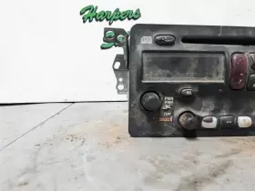 638-01656 PONTIAC Audio Radio Vibe #3