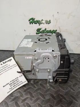 86120-01250 PONTIAC Radio Am Fm Cd Stereo Ula Vibe #2
