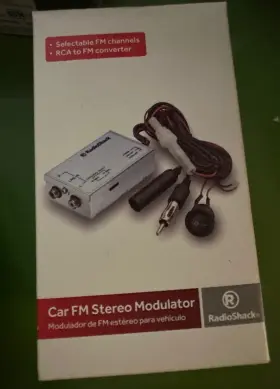 786471319581 RADIOSHACK Fm Modulator Stereo Auto Antenna Car