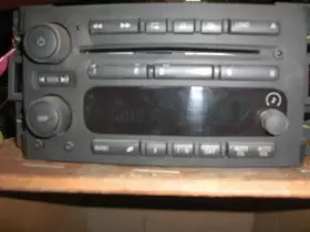 9-7X SAAB Audio Receiver Cd Player Delco