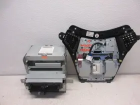 638-50356 SUBARU Tribeca Am Fm Disc Cd Radio Receiver #3