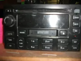 638-58432 SUZUKI Audio Am Fm Cd Verona