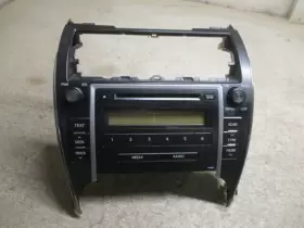 P10069 TOYOTA Single Disc Cd Player Radio Stereo Camry
