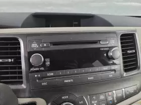 638-52175 TOYOTA Audio Radio Display Receiver Sienna