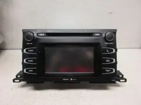638-72564 TOYOTA Am Fm Cd Radio Receiver Display Screen