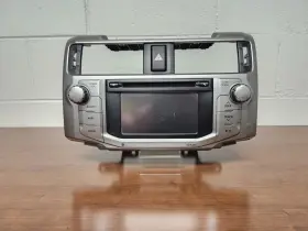 638-72635 TOYOTA Am Fm Cd Radio Receiver Display 4RUNNER