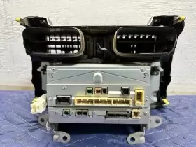 638-UNK TOYOTA Runner Radio Receiver Display Screen #2