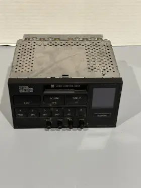 86120-2A010 TOYOTA Cressida Pll Synthesized Radio Stereo Tape
