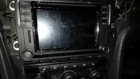638-73526 VOLKSWAGEN Radio Audio Passat