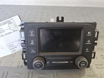 2015-2017 Jeep Renegade Radio 5.0' Touch Screen Display And Receiver W/sirius. Fixed Price $105.00.